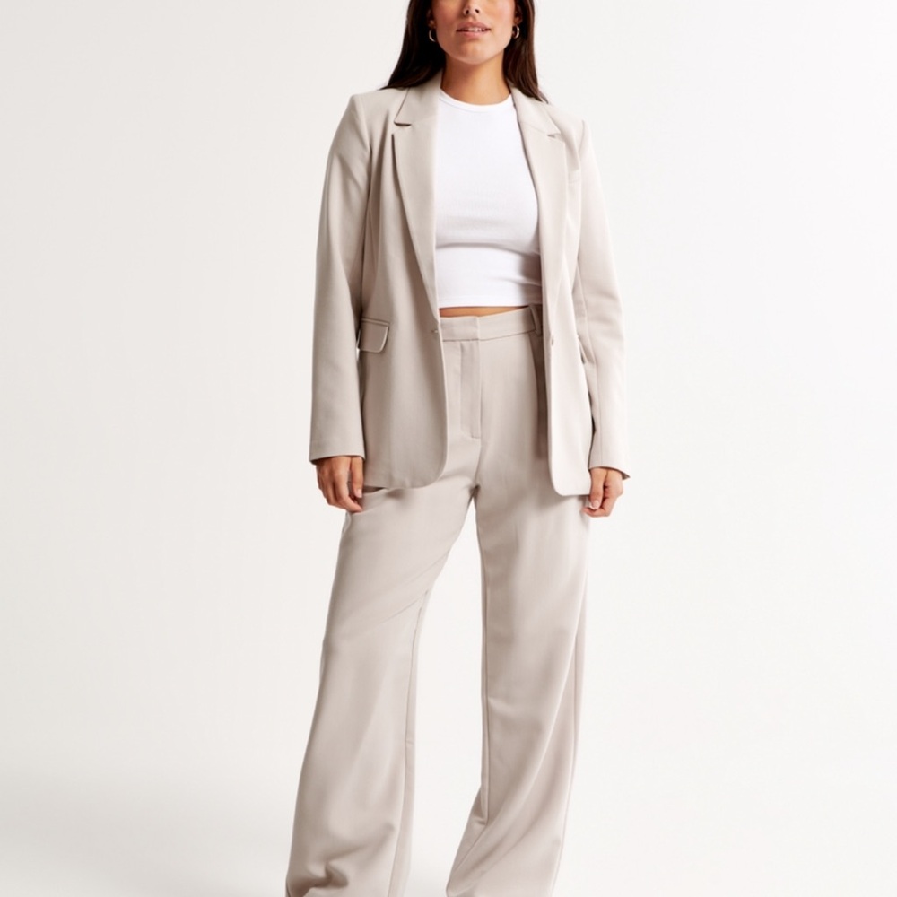 Abercrombie & Fitch - Curve Love Sloane Tailored Wide Leg Pant